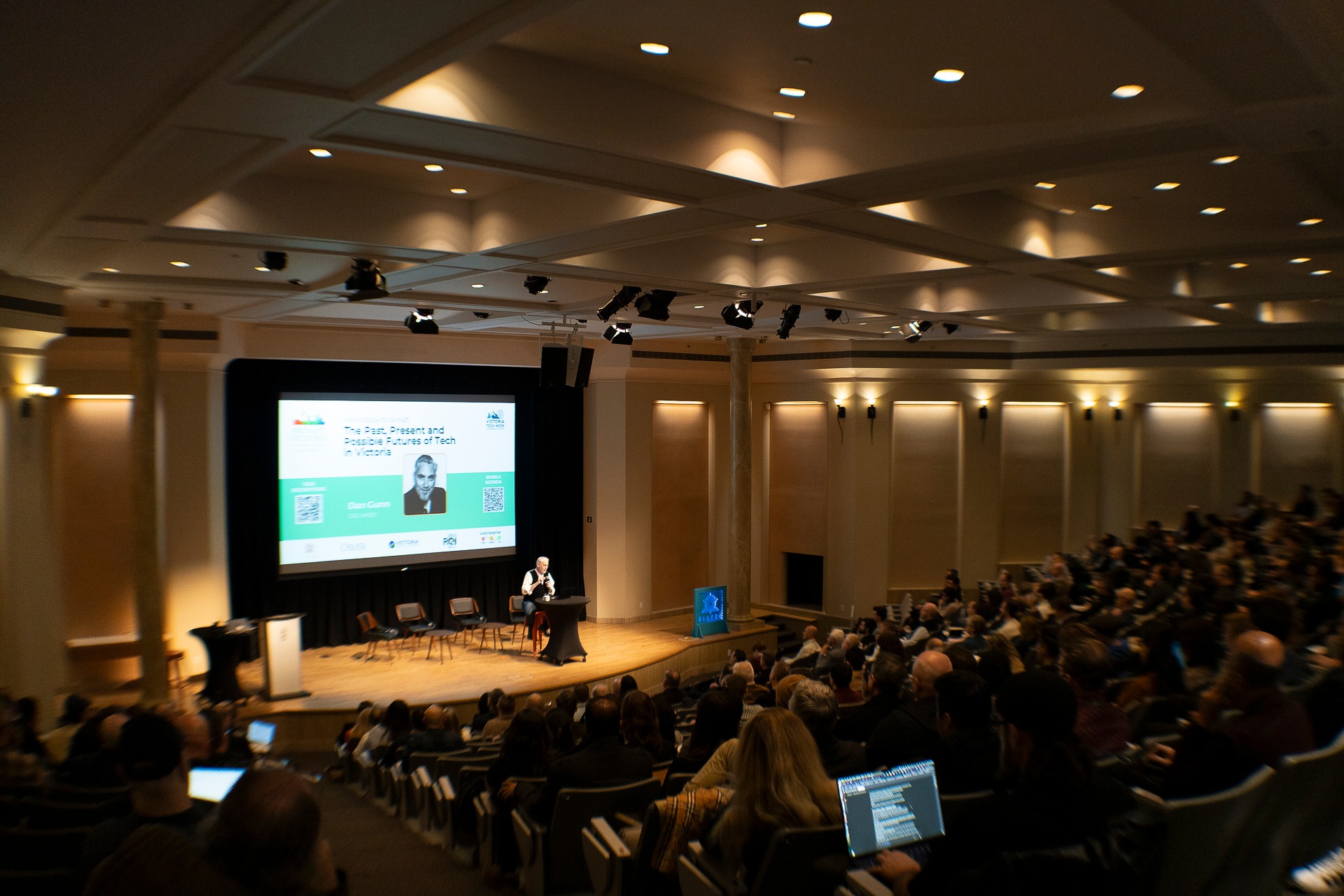Full auditorium of 350 attendees