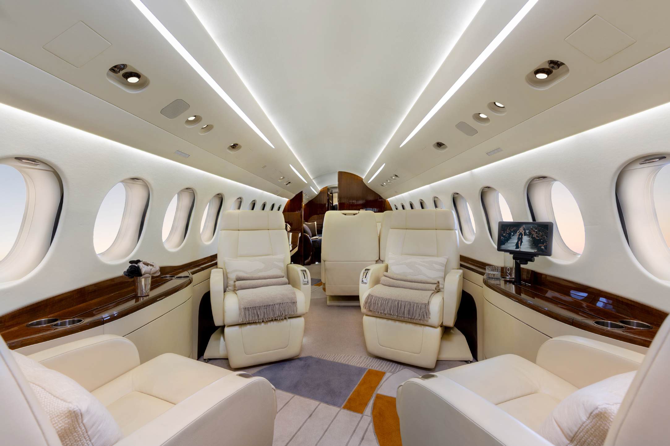 Falcon 7X cabin interior
